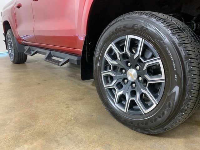 Used 2024 Chevrolet Colorado LT w/ LT Convenience Package III image 6
