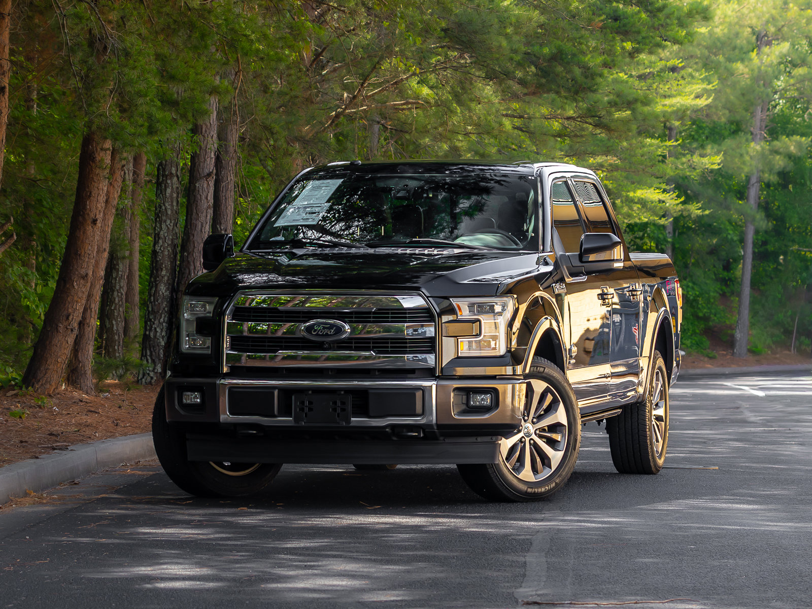 Used 2017 Ford F150 King Ranch w/ Equipment Group 601A Luxury AWD/4WD image 2