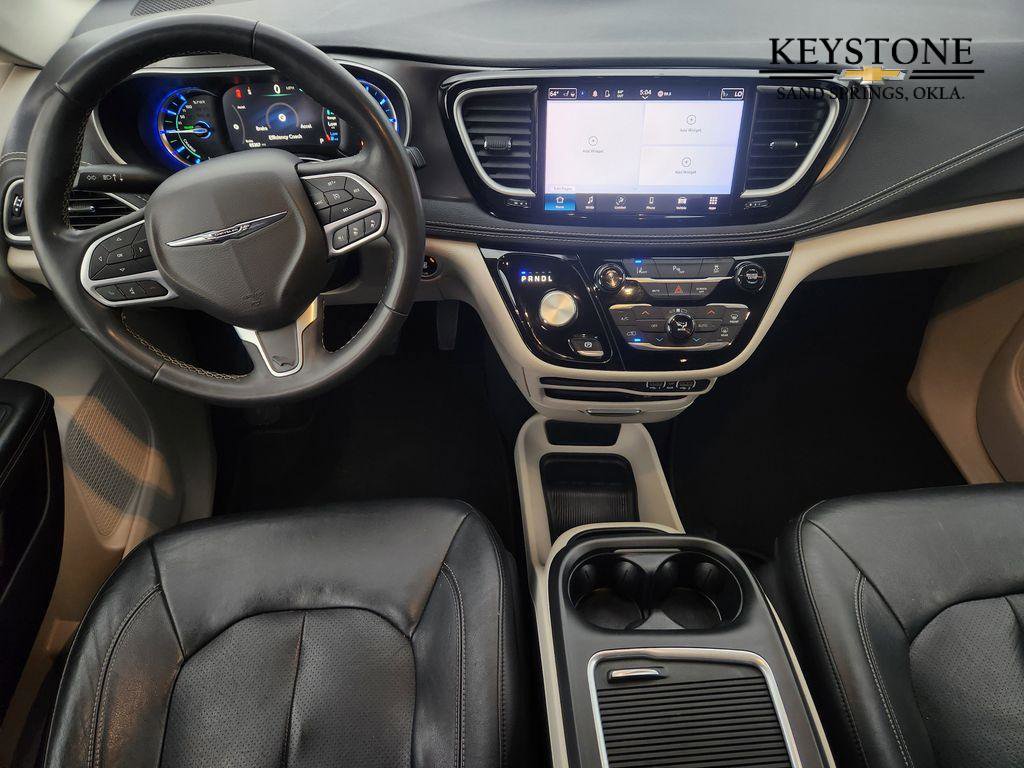 Used 2022 Chrysler Pacifica Touring-L image 26