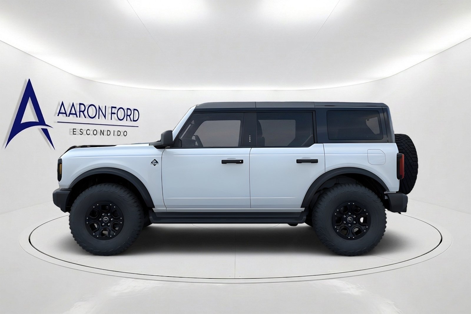 New 2026 Ford Bronco Outer Banks w/ Sasquatch Package AWD/4WD image 3