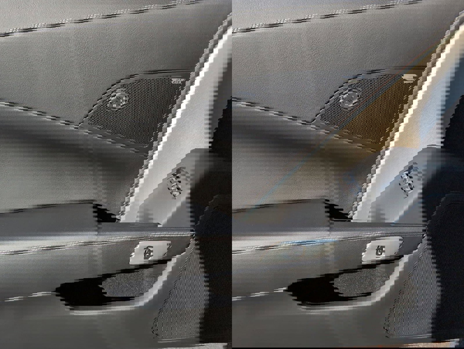 Used 2015 Chevrolet Corvette Stingray Convertible image 21