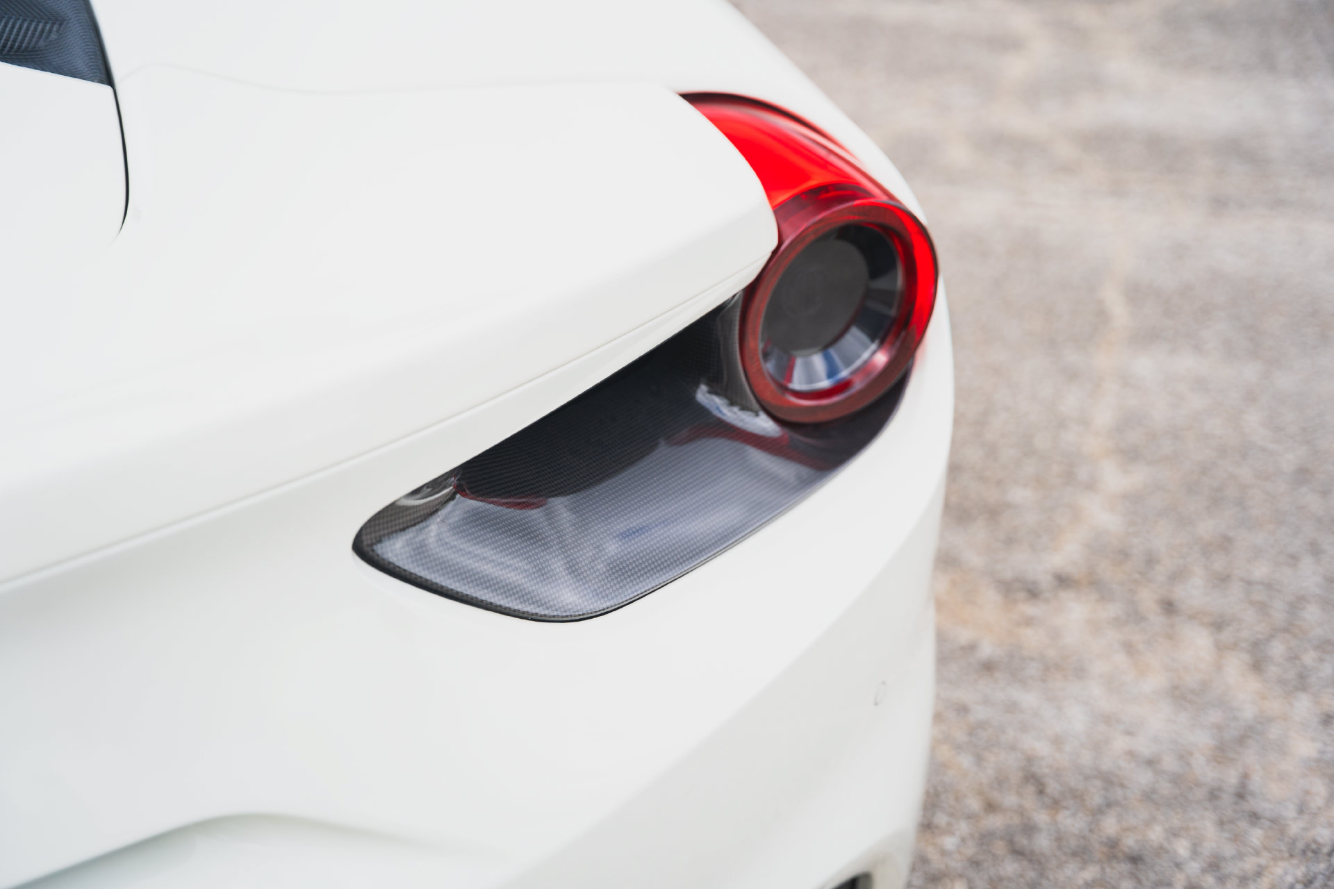 Used 2018 Ferrari 488 Spider RWD image 48