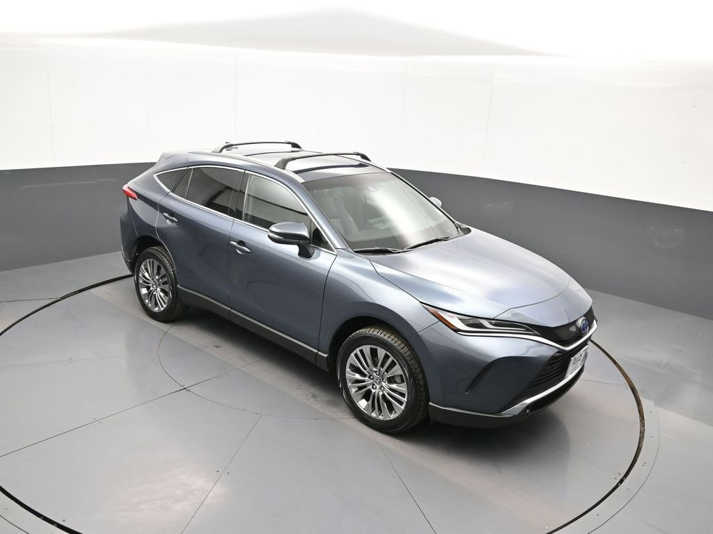 Certified 2023 Toyota Venza XLE AWD/4WD image 36