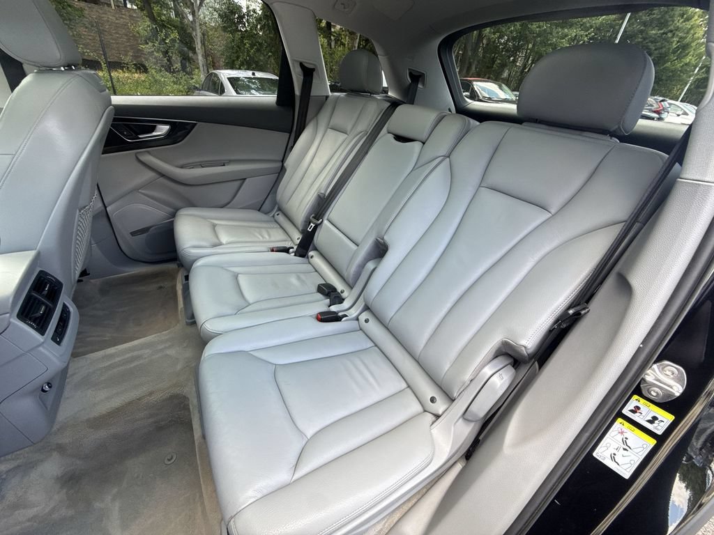 Used 2019 Audi Q7 3.0T Premium Plus w/ Premium Plus Package AWD/4WD image 25