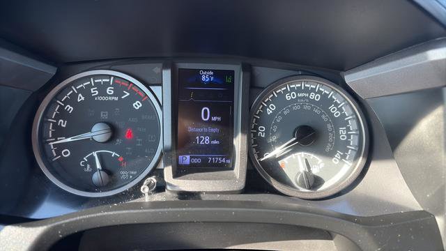 Used 2020 Toyota Tacoma TRD Off-Road w/ Technology Package AWD/4WD image 14
