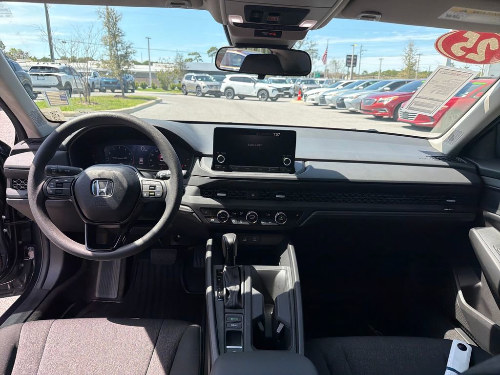 Used 2025 Honda Accord SE image 22