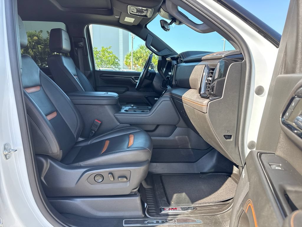 Used 2024 GMC Sierra 2500 AT4 w/ AT4 Premium Plus Package AWD/4WD image 30