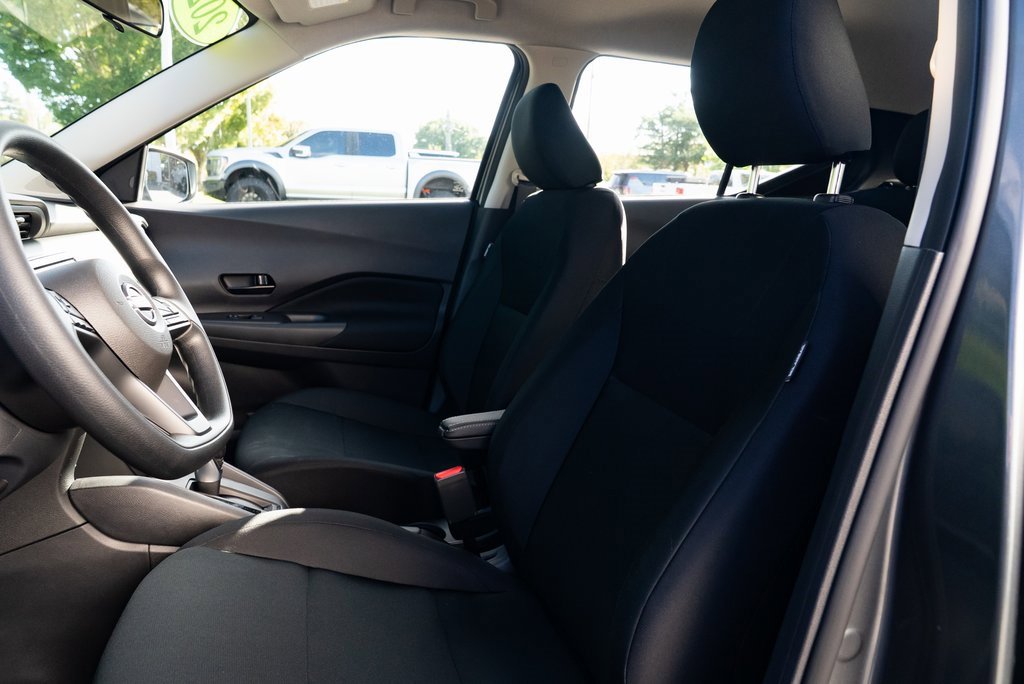 New 2025 Nissan Kicks Play S image 18