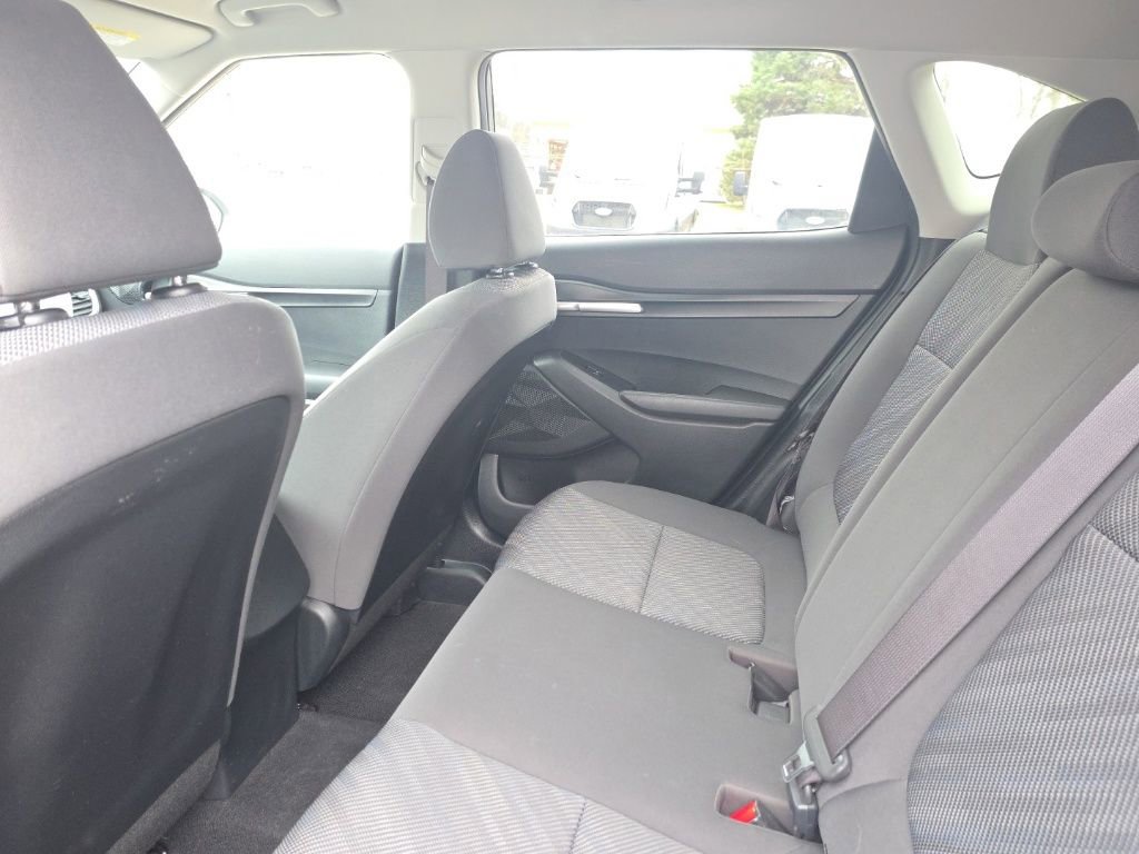 Used 2023 Kia Seltos LX image 11