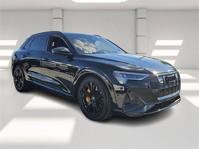 Used 2023 Audi e-tron Chronos image 7