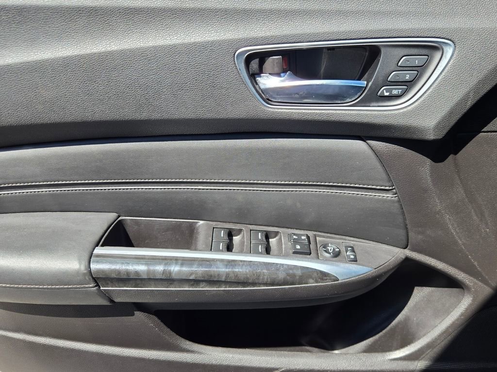 Used 2018 Acura TLX V6 SH-AWD image 27