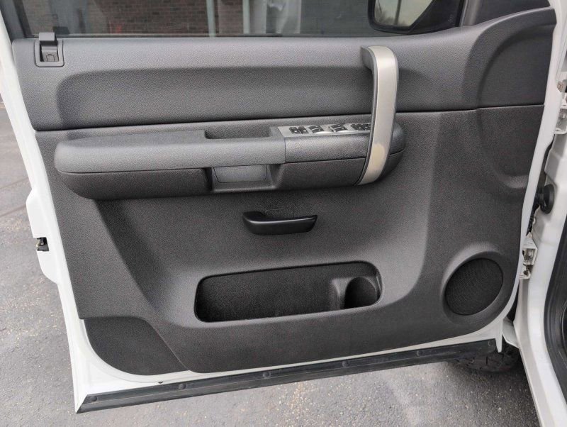 Used 2009 Chevrolet Silverado 1500 LT w/ Power Pack Plus image 17