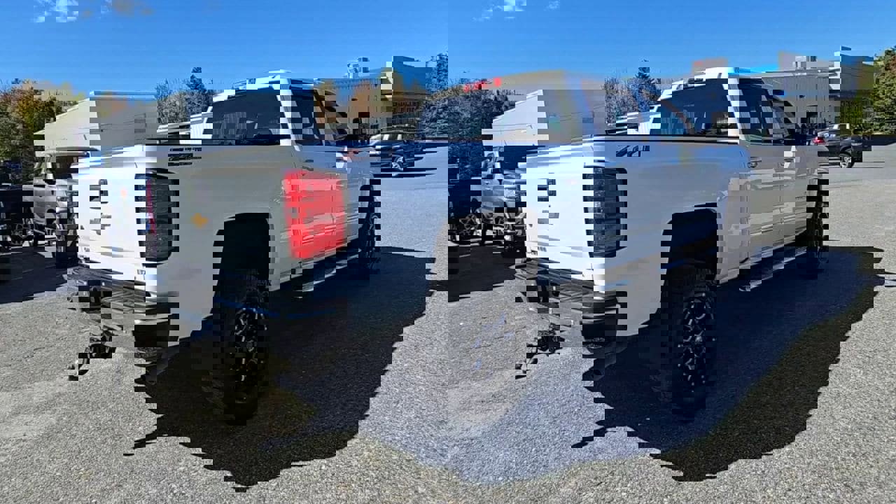 Used 2019 Chevrolet Silverado 2500 LTZ w/ Vortec Plus Package image 44