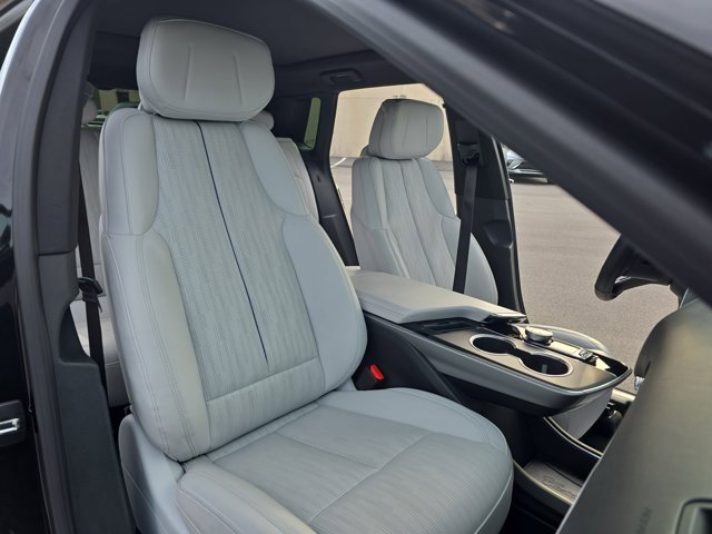 Certified 2024 Cadillac Lyriq Luxury image 10