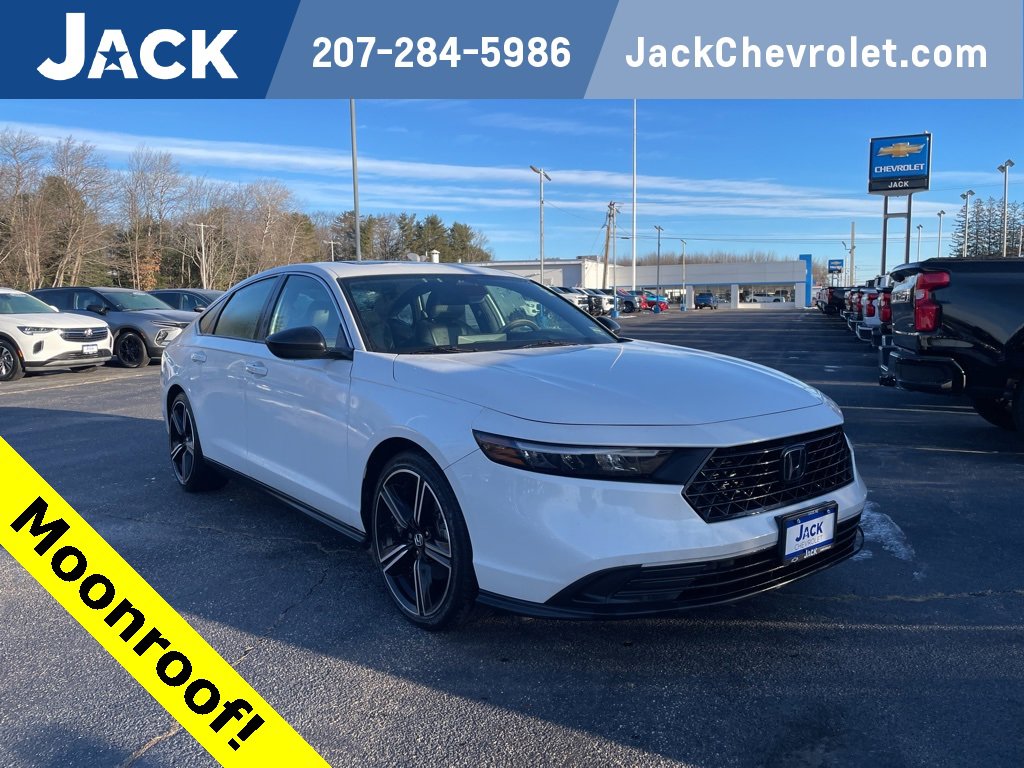 Used 2023 Honda Accord Sport image 1