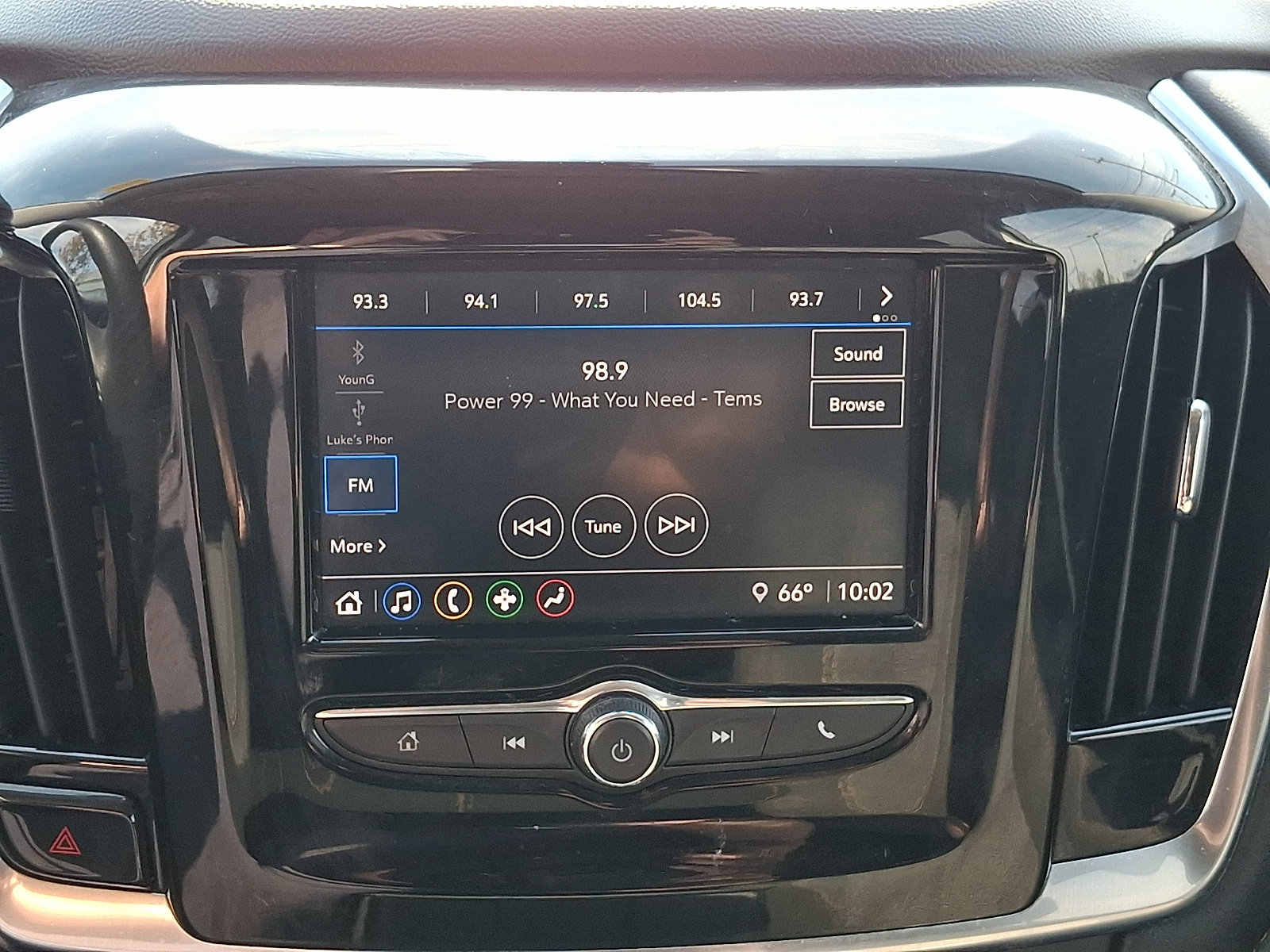 Used 2021 Chevrolet Traverse LS FWD image 16