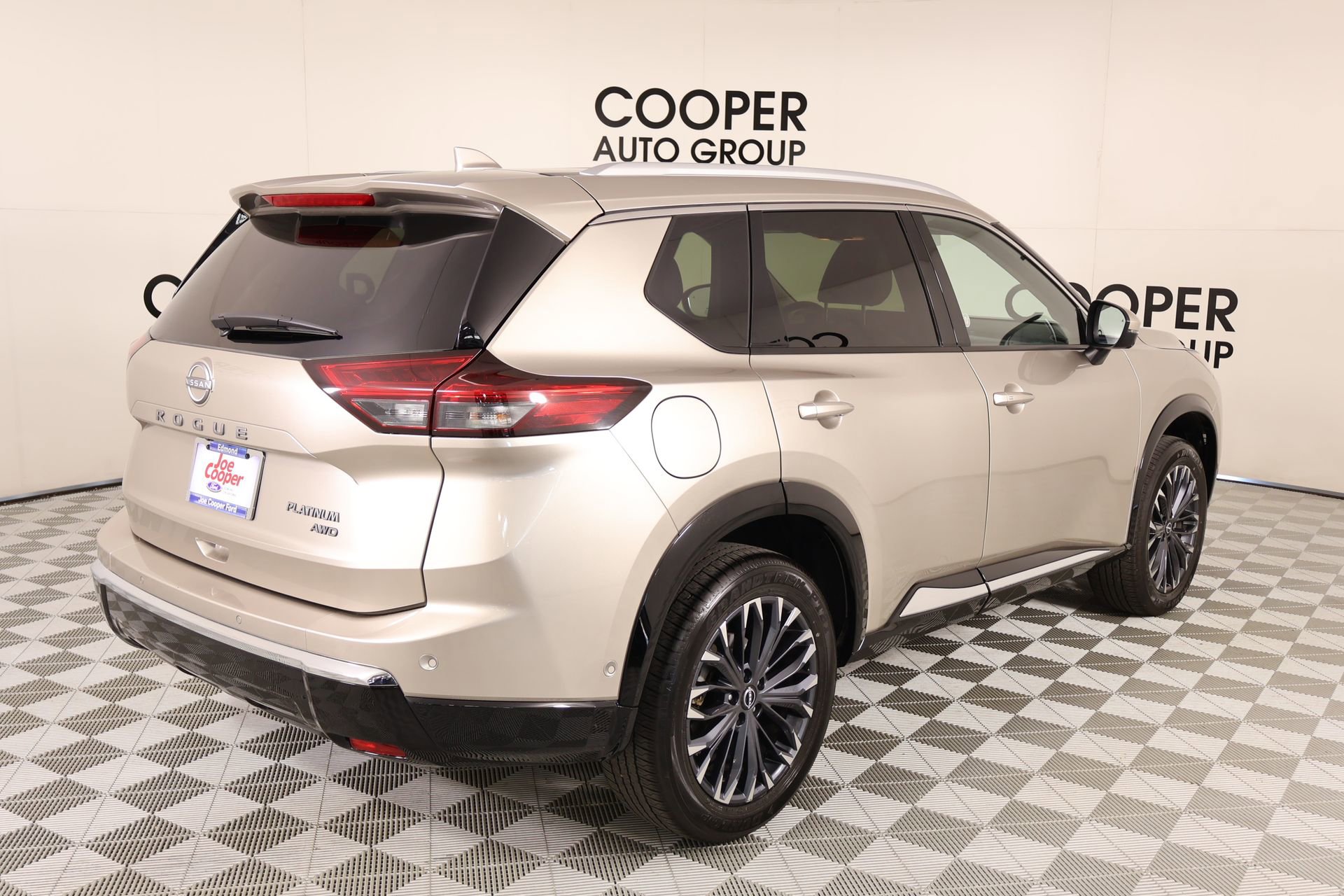 Used 2026 Nissan Rogue Platinum w/ Platinum Premium Package AWD/4WD image 22