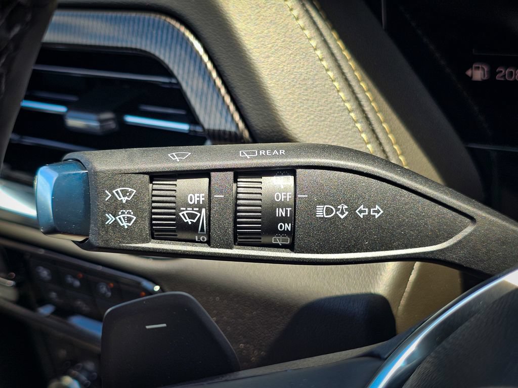New 2026 GMC Yukon XL Elevation w/ Elevation Premium Package AWD/4WD image 18