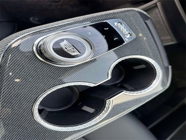 New 2026 Cadillac Optiq Luxury 1 image 23