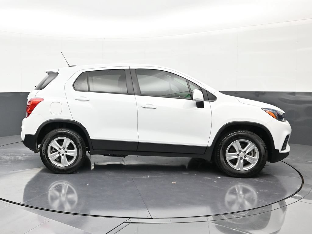 Used 2021 Chevrolet Trax LS AWD/4WD image 6