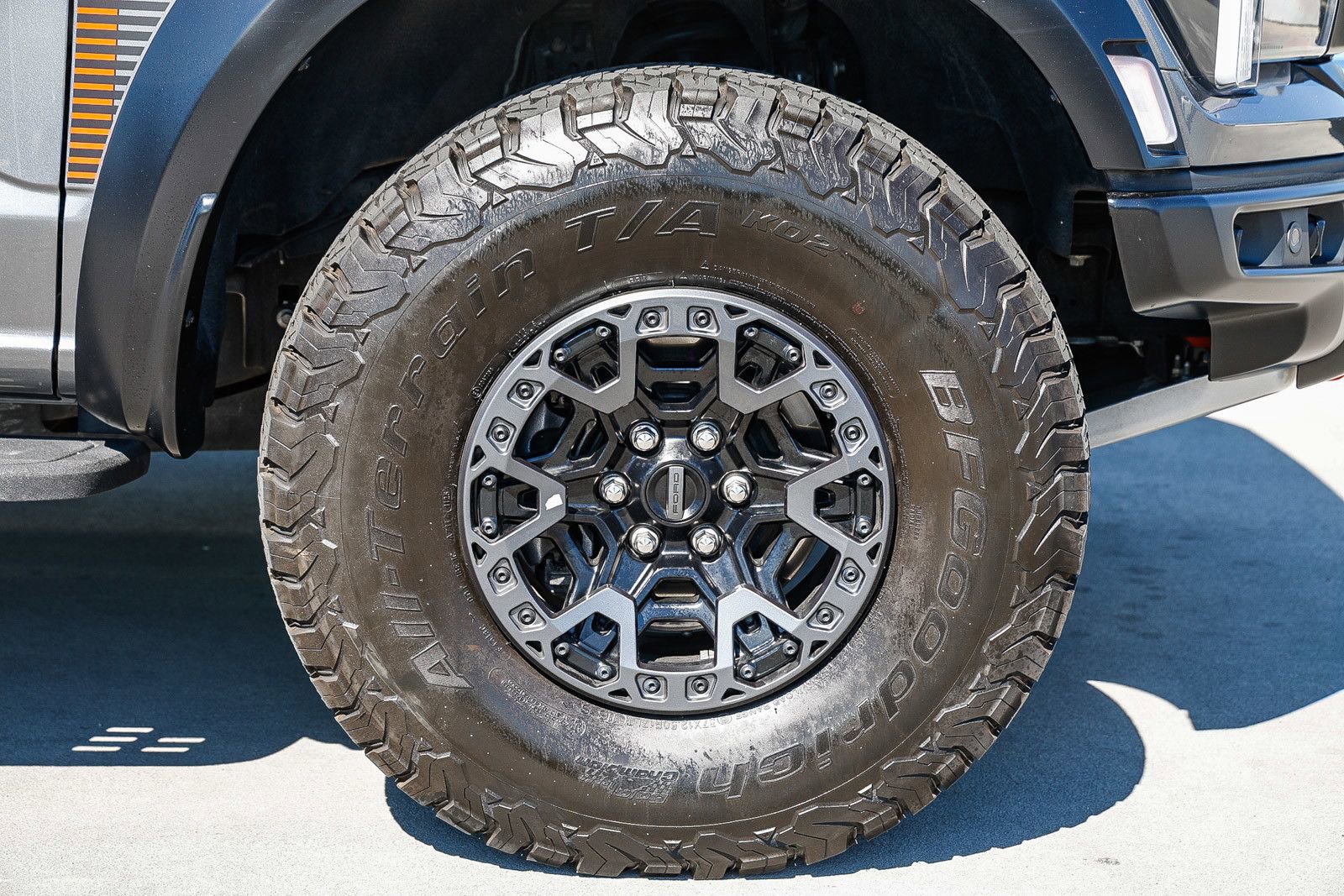 Used 2025 Ford F150 Raptor w/ Equipment Group 803A Raptor R image 9