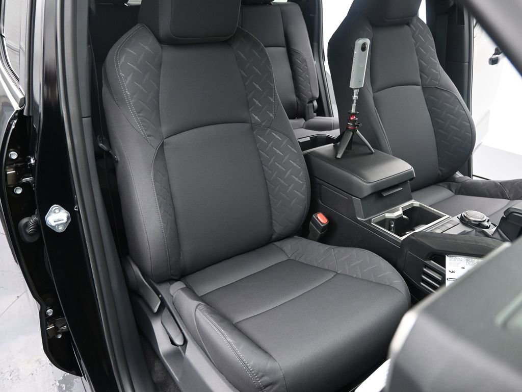 Used 2025 Toyota Tacoma SR5 image 11