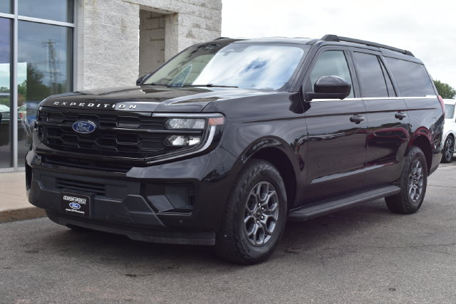 Used 2025 Ford Expedition Max Active AWD/4WD image 19