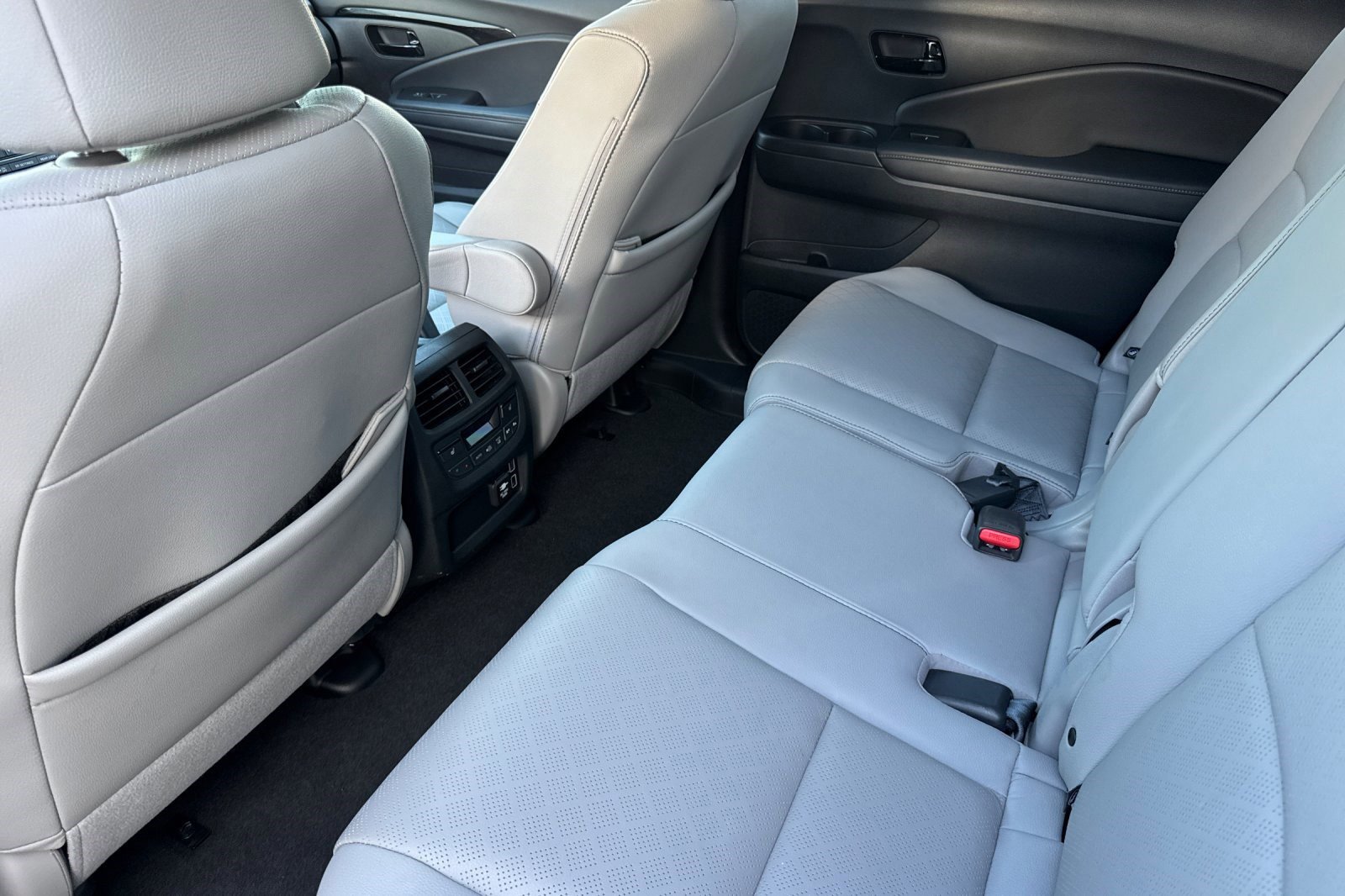 Certified 2023 Honda Passport Elite image 27