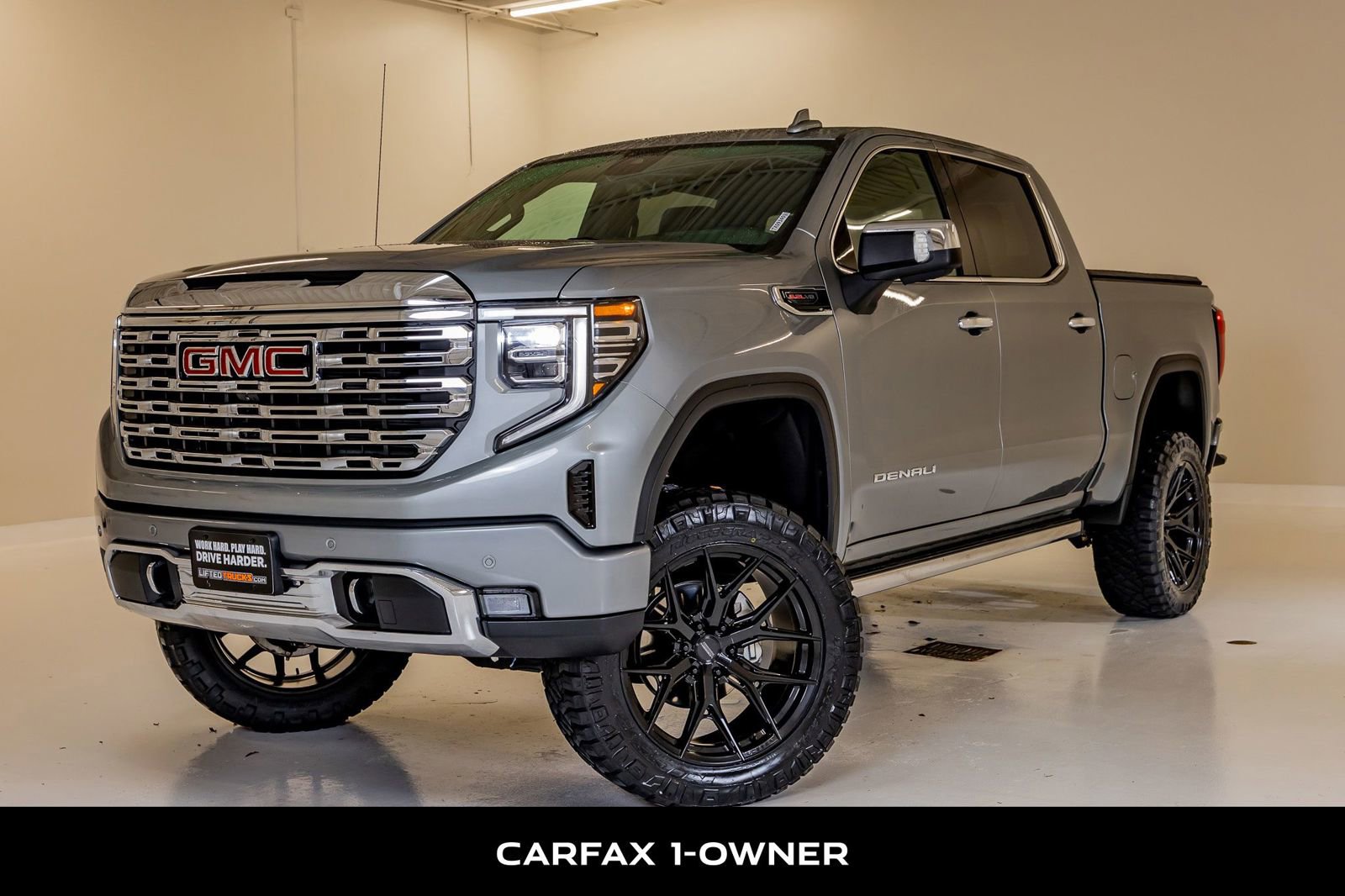 Used 2025 GMC Sierra 1500 Denali w/ Denali Reserve Package AWD/4WD image 5