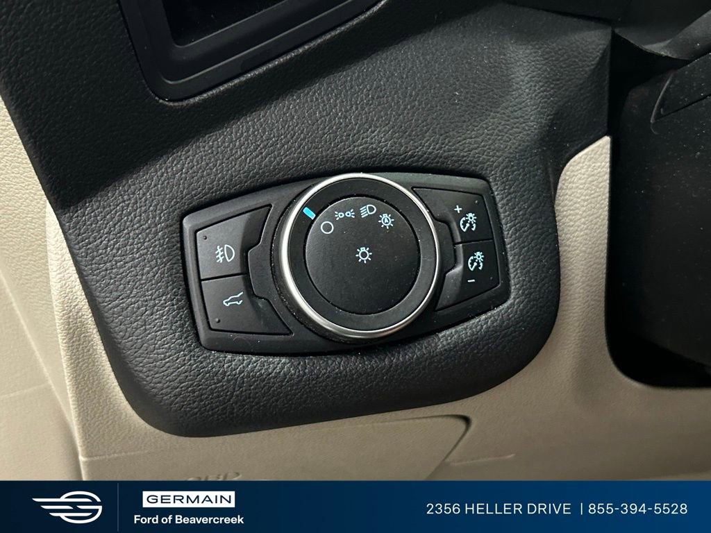 Used 2018 Ford Escape SE w/ Ford Safe & Smart Package AWD/4WD image 25