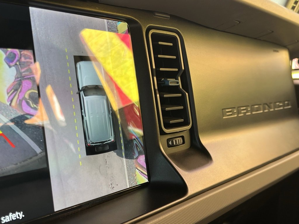 Used 2023 Ford Bronco Wildtrak image 64