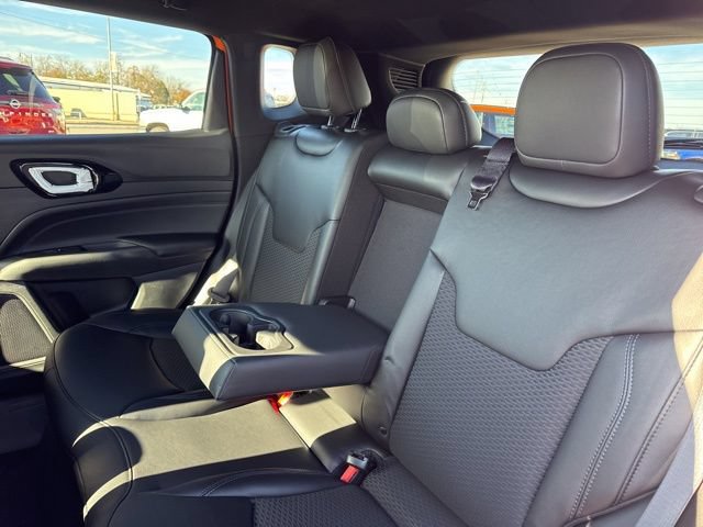 New 2026 Jeep Compass Latitude AWD/4WD image 13