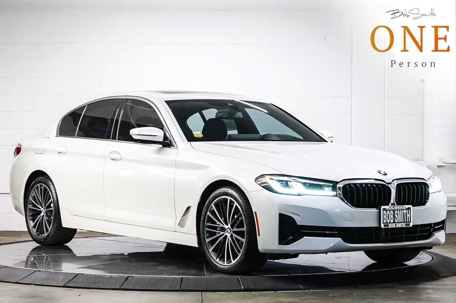 Certified 2023 BMW 540i w/ Premium Package RWD image 1