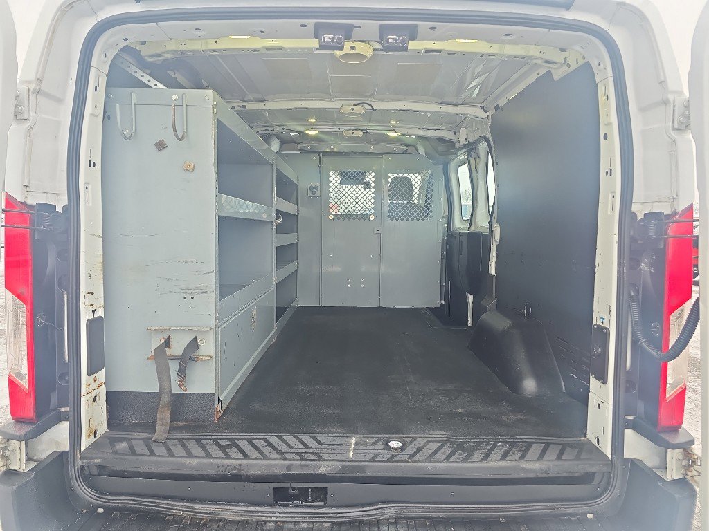 Used 2017 Ford Transit 250 130 Low Roof image 13