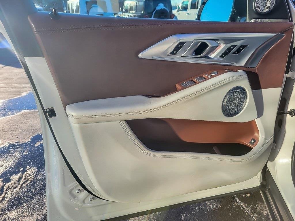 Used 2023 BMW XM image 17