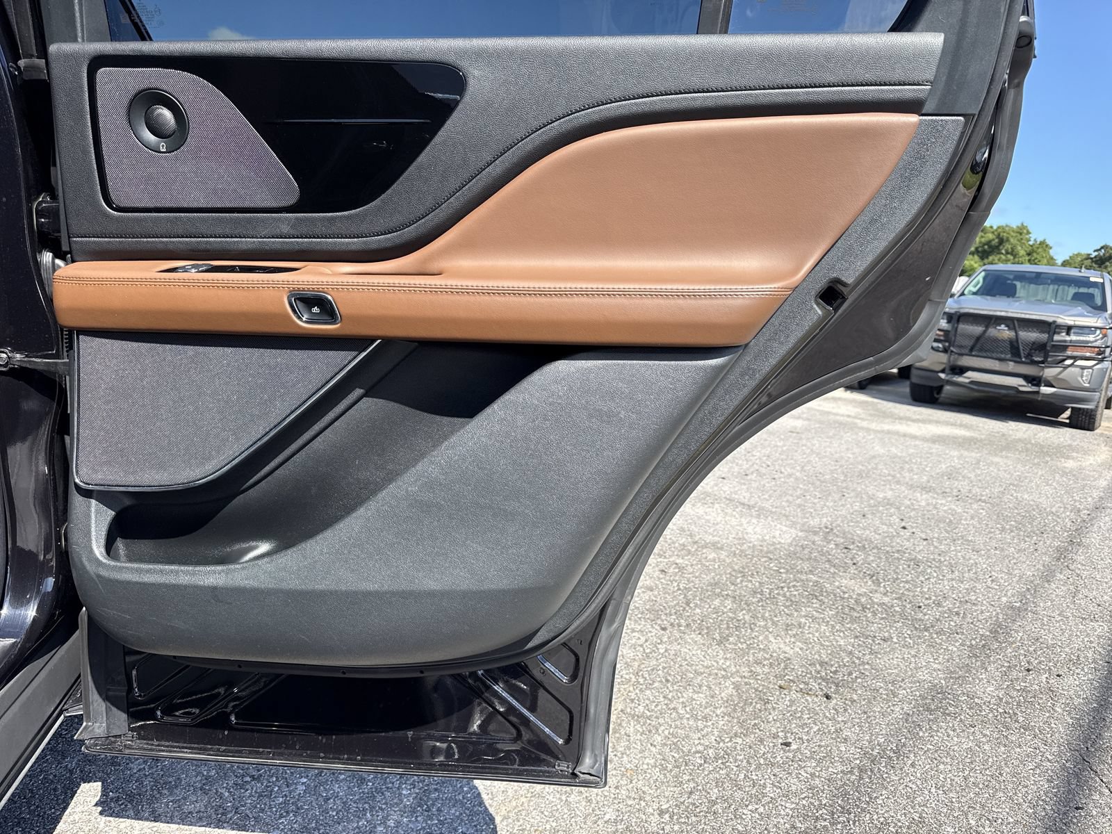 Used 2023 Lincoln Aviator Grand Touring w/ Elements Package Plus AWD/4WD image 36