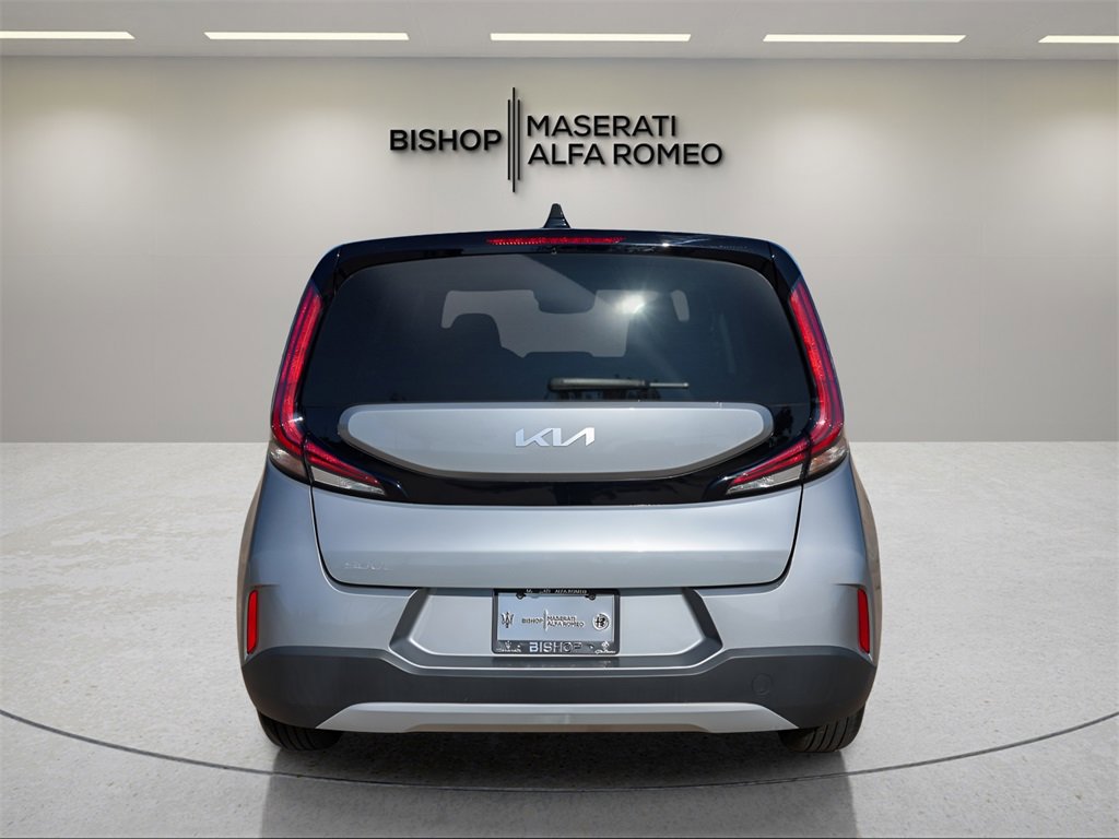 Used 2023 Kia Soul LX image 6