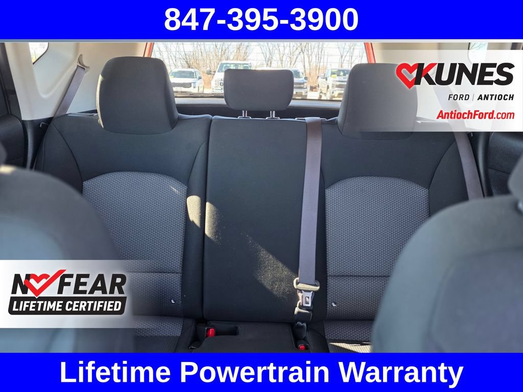 Used 2025 Kia Soul LX w/ LX Technology Package FWD image 18