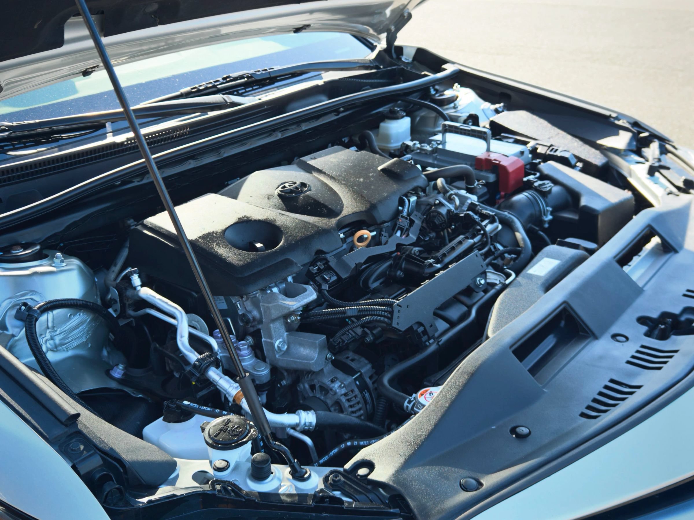 Used 2022 Toyota Camry SE FWD image 39