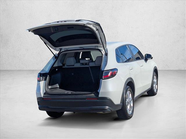 Used 2023 Honda HR-V LX image 5