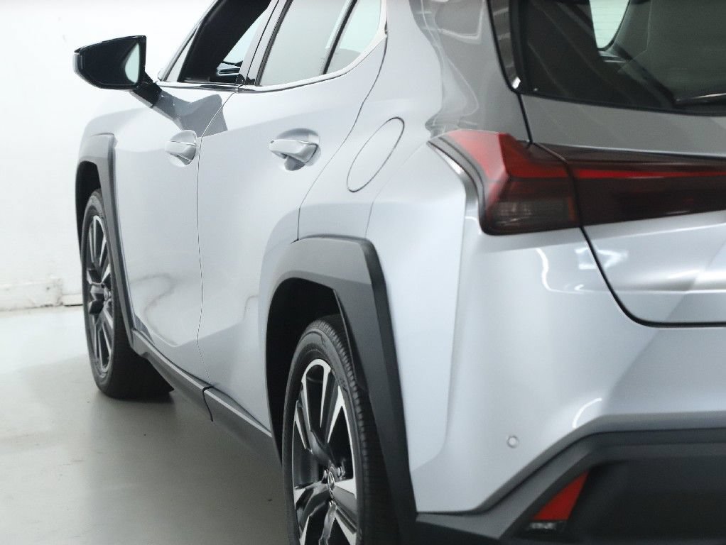 Used 2024 Lexus UX 250h AWD image 39