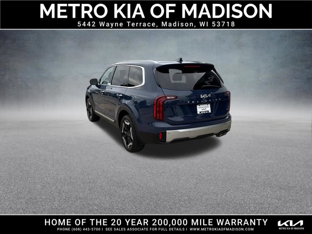Used 2023 Kia Telluride S AWD/4WD image 4