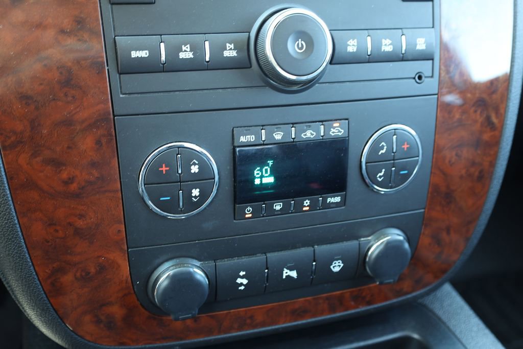 Used 2008 Chevrolet Silverado 2500 LTZ w/ Safety Package AWD/4WD image 16