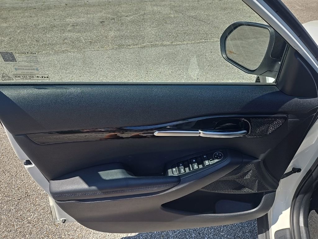 Used 2022 Kia Seltos S image 16