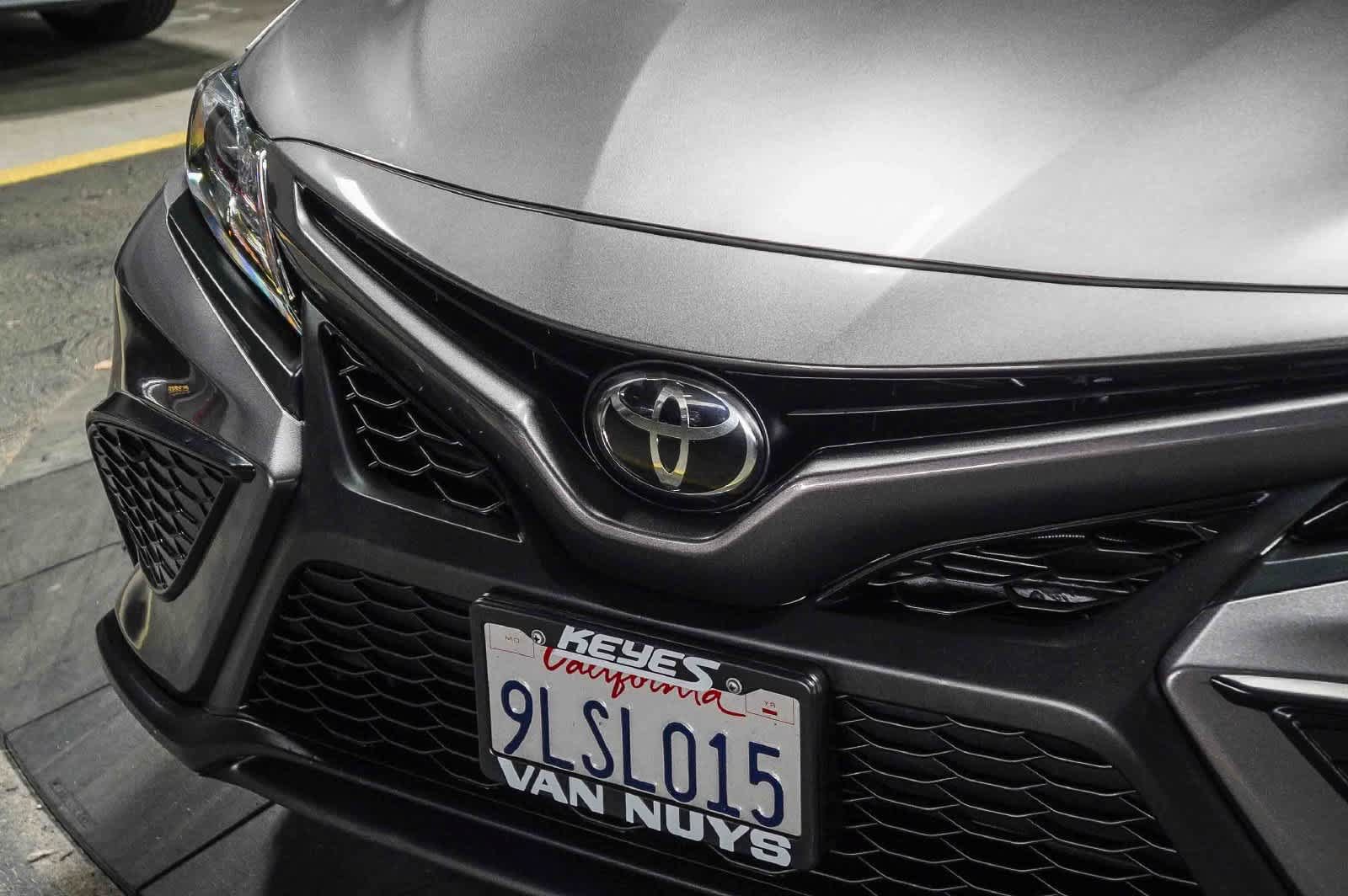 Used 2024 Toyota Camry SE w/ Blackout Package (TMS) FWD image 8