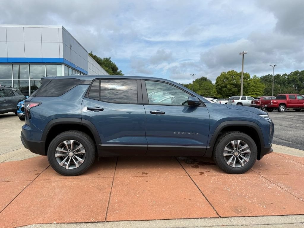 New 2027 Chevrolet Equinox LT FWD image 7