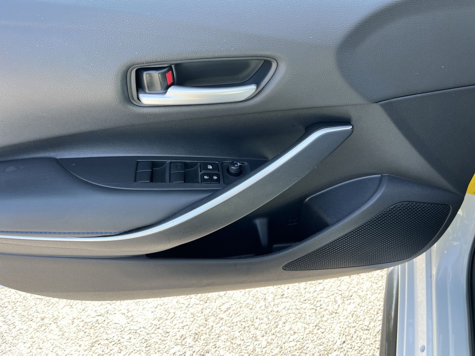 Used 2021 Toyota Corolla SE FWD image 14