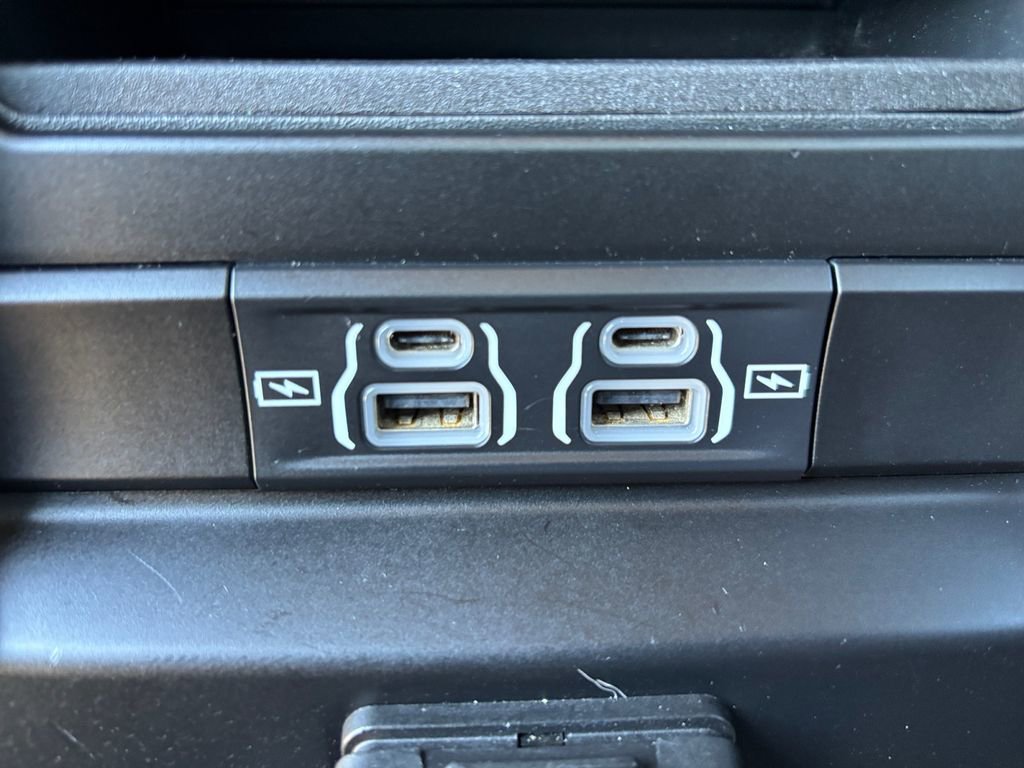 Used 2012 Dodge Grand Caravan SXT FWD image 28