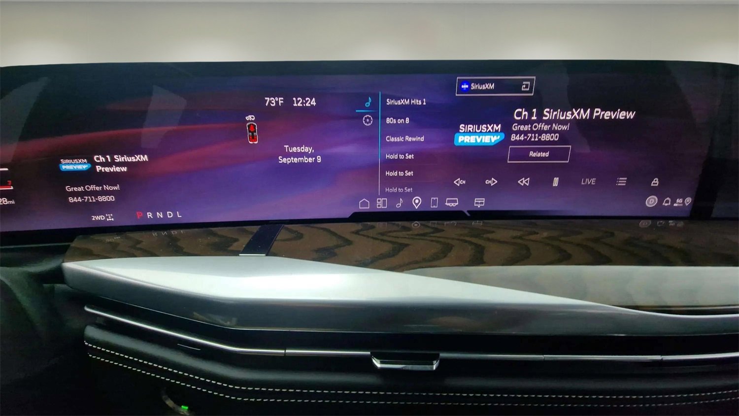 Used 2025 Cadillac Escalade Sport Platinum w/ LPO, ONYX Package image 24