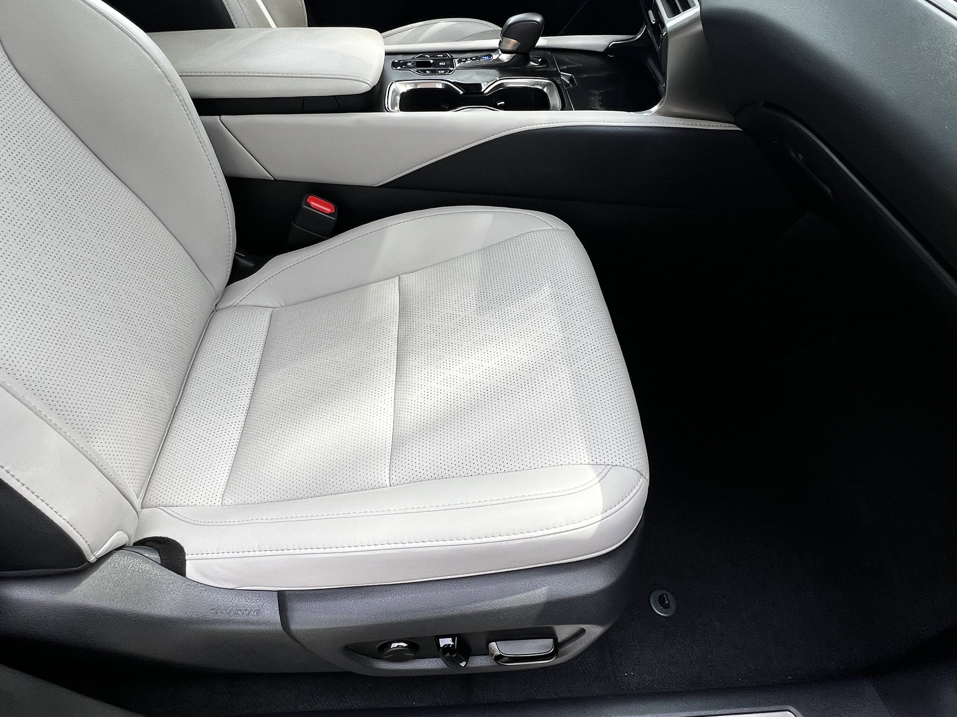 Certified 2023 Lexus RX 350 Premium Plus w/ Accessory Package image 44